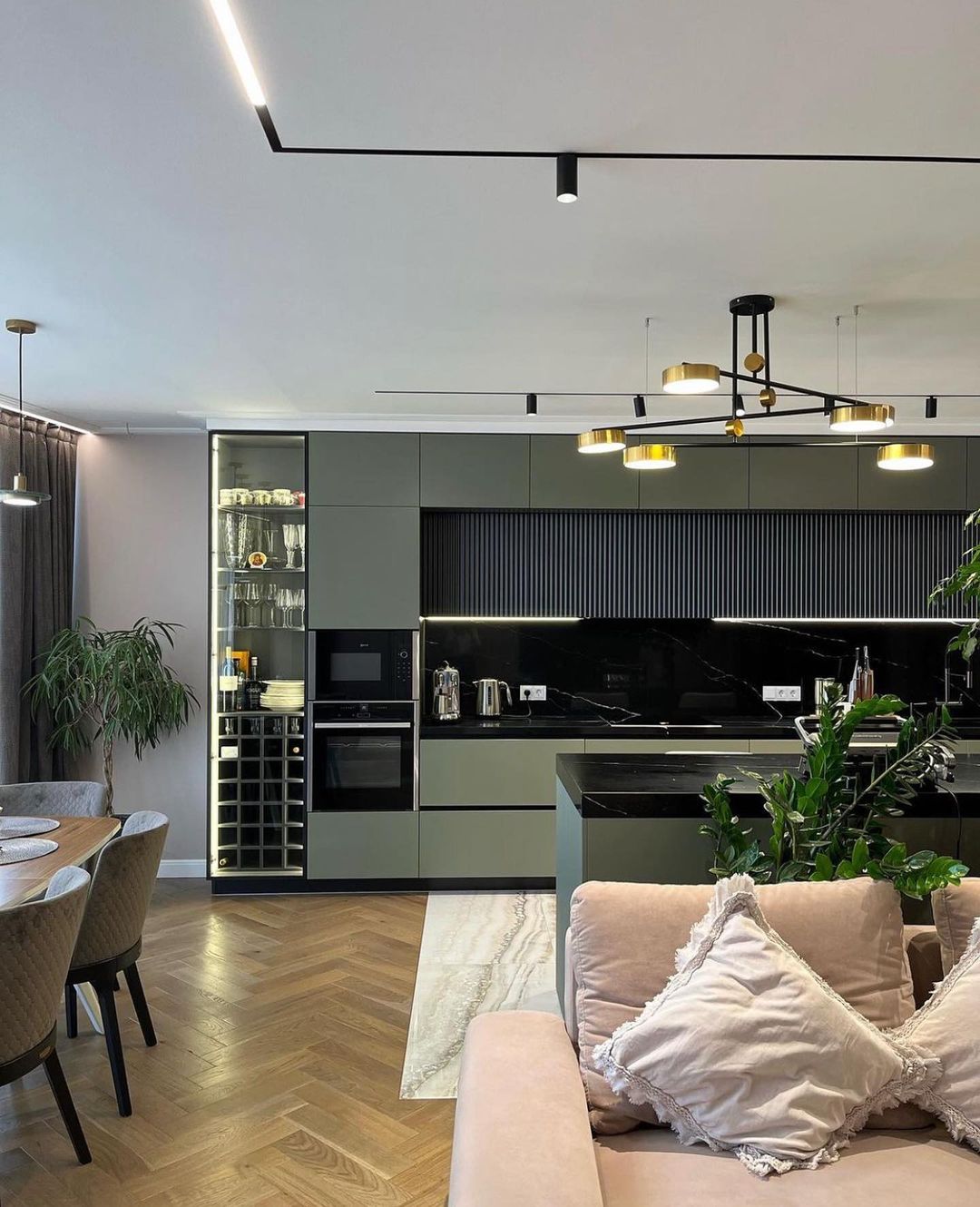 Мебельная фабрика "АСТРЕЯ М"